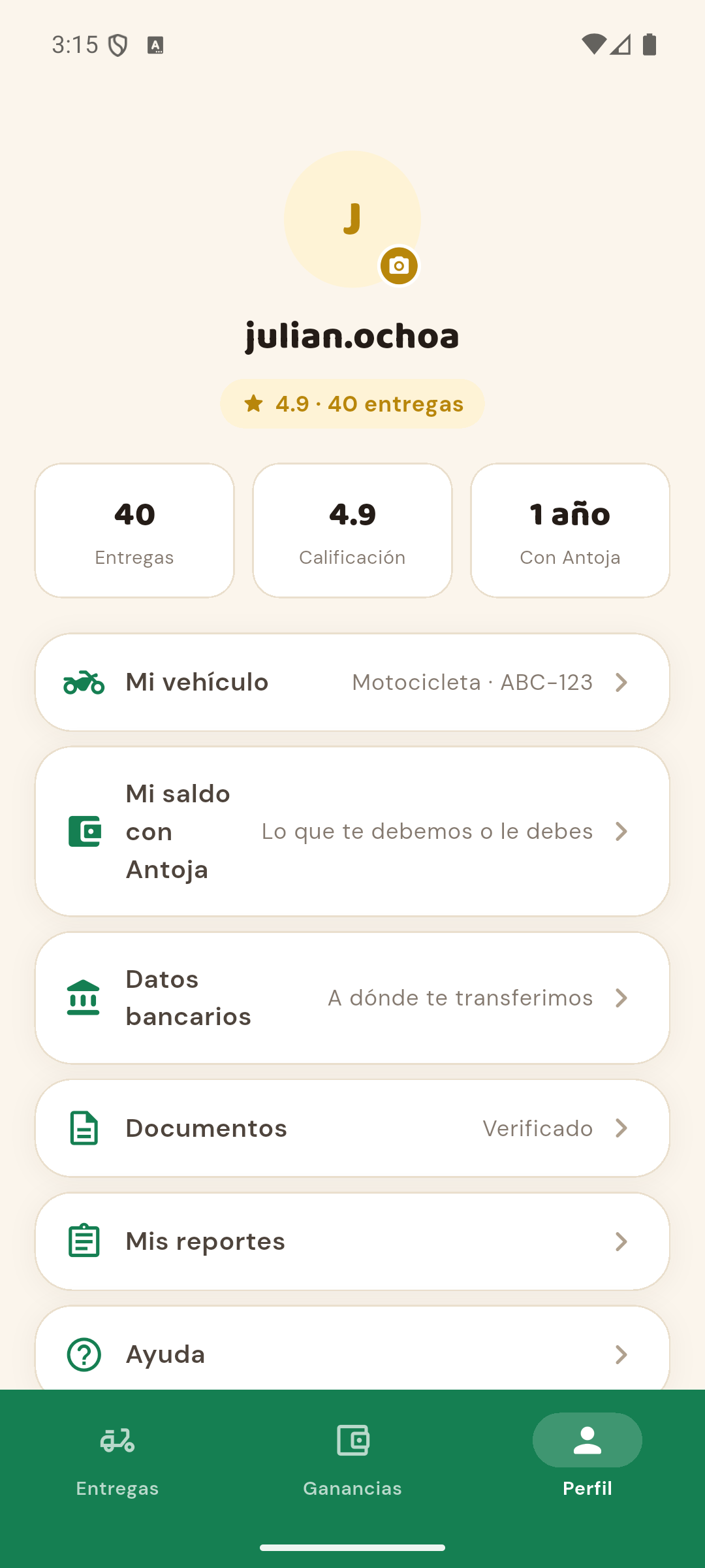 Pantalla de perfil de Antoja Repartidor, con los datos del repartidor y su vehículo.